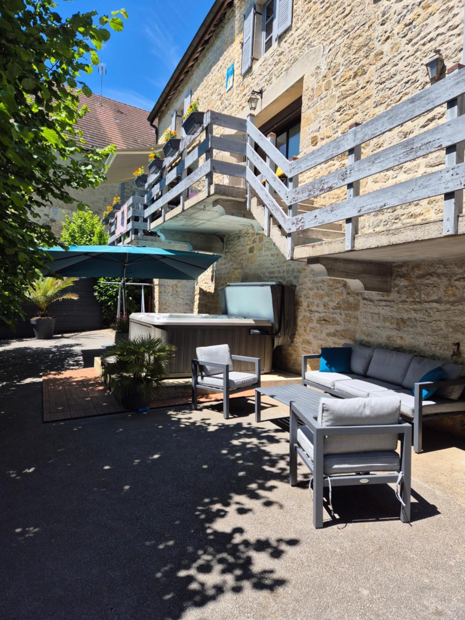 Au Lavoir Du Serein "La Billaude" Et "La Langouette" Saint-Germain-lès-Arlay Exterior foto